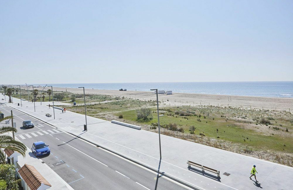 Casa Petit Bateau Be My Guest Castelldefels Apartment ภายนอก รูปภาพ